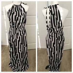 3 for $15! Black white long maxi dress open side S